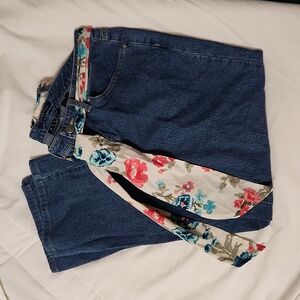 Women's stretch Crazy Horse Liz Claiborne ankle denim jeans w fabric tie belt